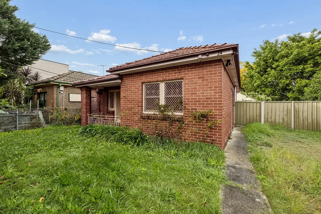 North Strathfield 3Zimmer Smart start, entry level home with excellent future prospects on 665sqm