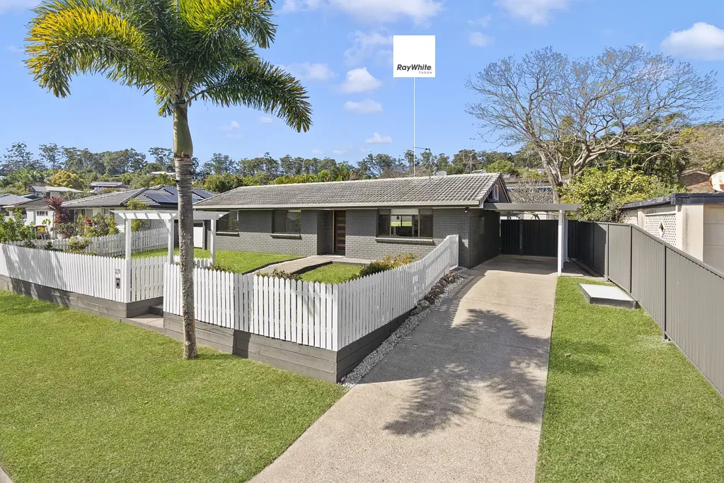 Currumbin Waters 3બેડરૂમ All the Hard Work is Done - Move Straight in!