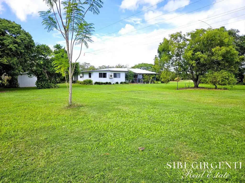 Mareeba  GOOD WATER, ANY CROP YOU DESIRE OR SIMPLY LIFESTYLE WITH INCOME!