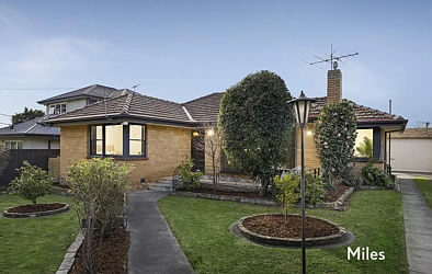 Heidelberg Heights 3房 珍贵的北向后院潜力，令人向往的生活区位 Prized North-Rear Potential, Coveted Lifestyle Locale