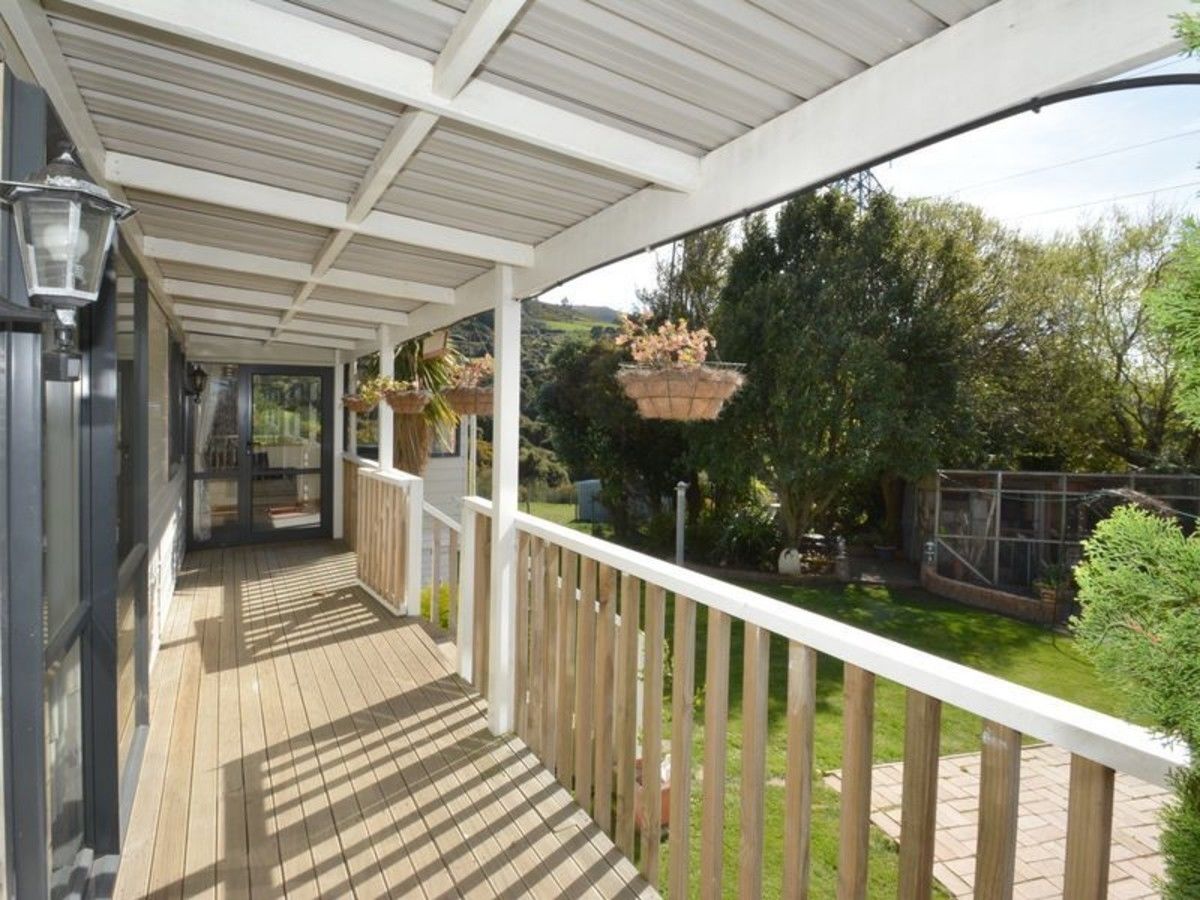 73 Wakari Road, Halfway Bush, Dunedin, 5 habitaciones, 2 baños