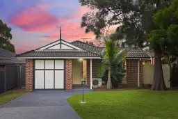 7 STRAWBERRY WAY, Glenwood