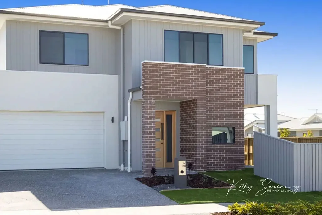 Banya 4غرفة نوم Modern Family Home in Aura Estate