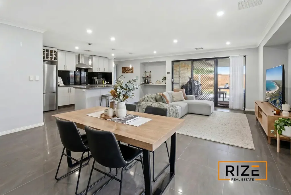 Banksia Grove 4غرفة نوم Set & Forget Investment!