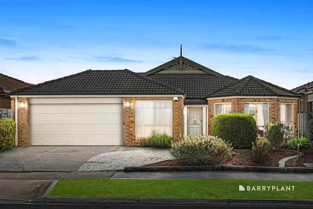 21 Hobson Crescent, Mill Park, VIC 3082