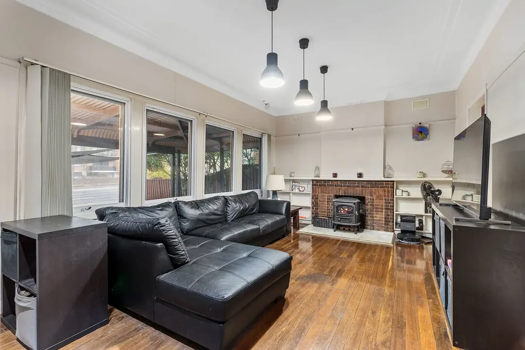 128 Acacia Road, Kirrawee, NSW 2232, 4 slaapkamers, 2 badkamers, House