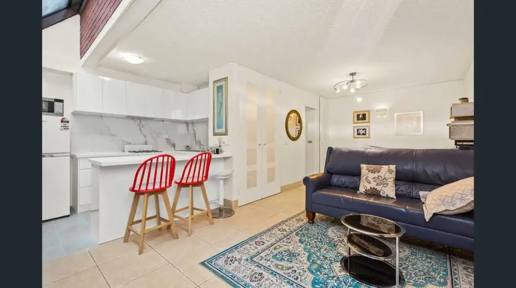 Fully Furnished Studio Apartment in North Melbourne with a Secure Car Space