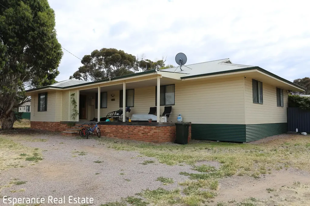 21 & Lot 85 Johns Street, Salmon Gums, WA 6445