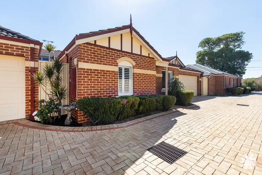2/4 Mort Street, Rivervale, WA 6103