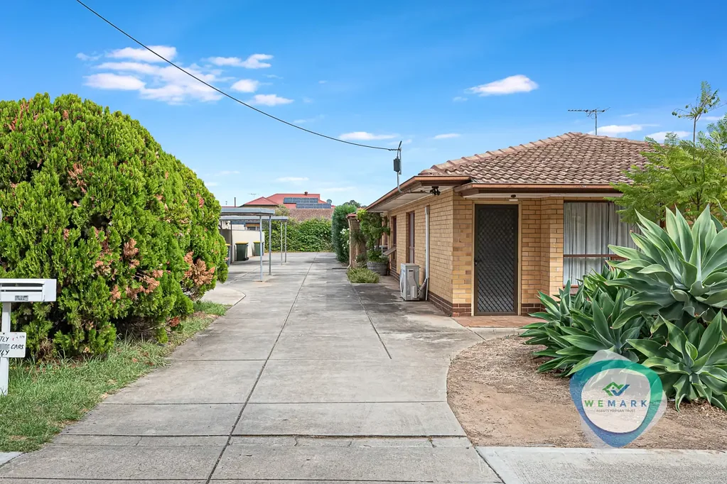 Woodville 2 Bedroom Charming 2-Bedroom Unit in Prime Location!