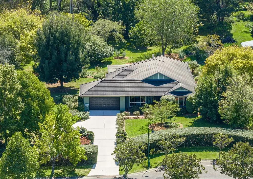 21 Carisbrooke Row, Bowral, NSW 2576