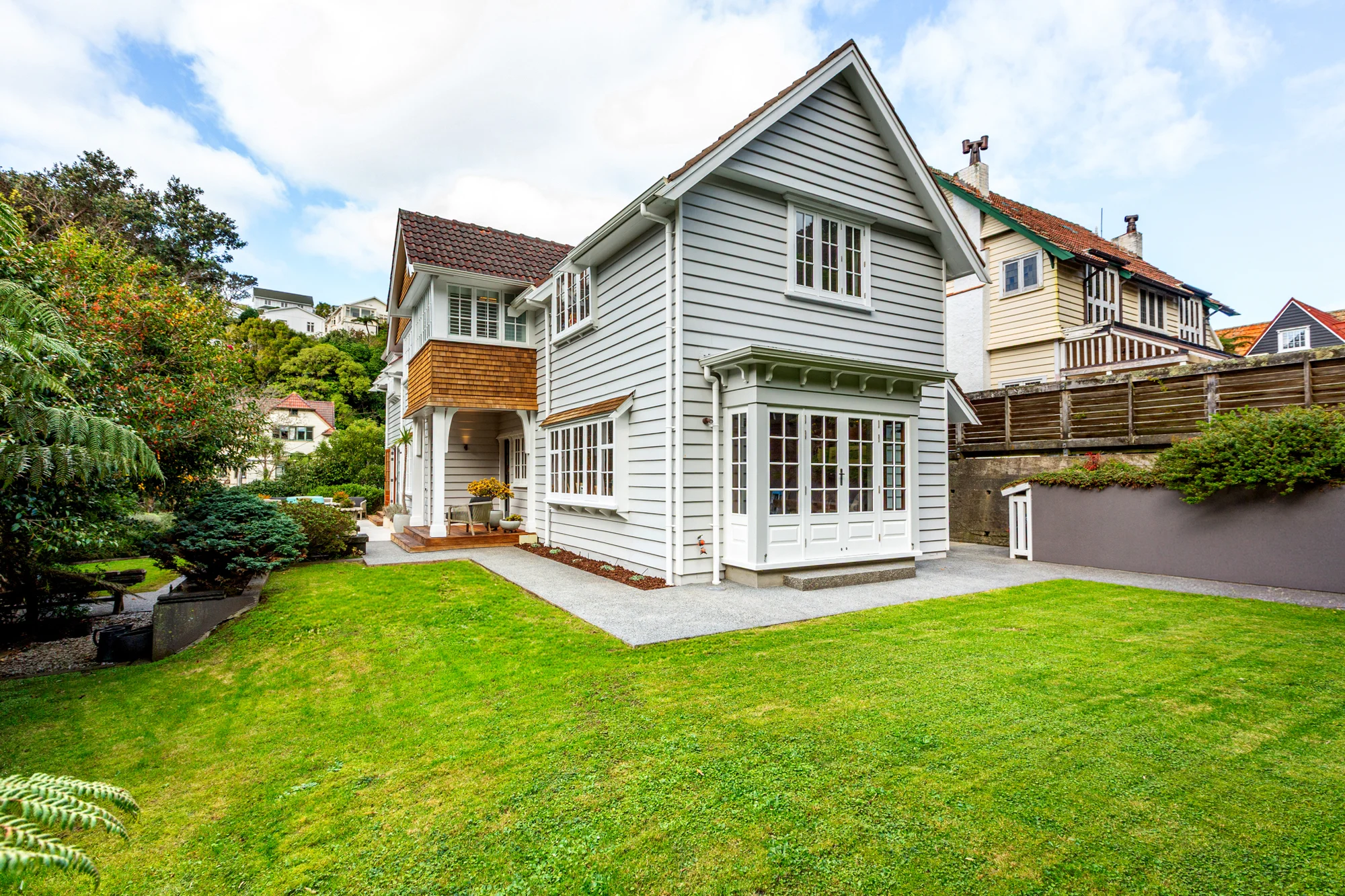 2 Glen Road, Kelburn, 4 Bedrooms, 2 Bathrooms, House