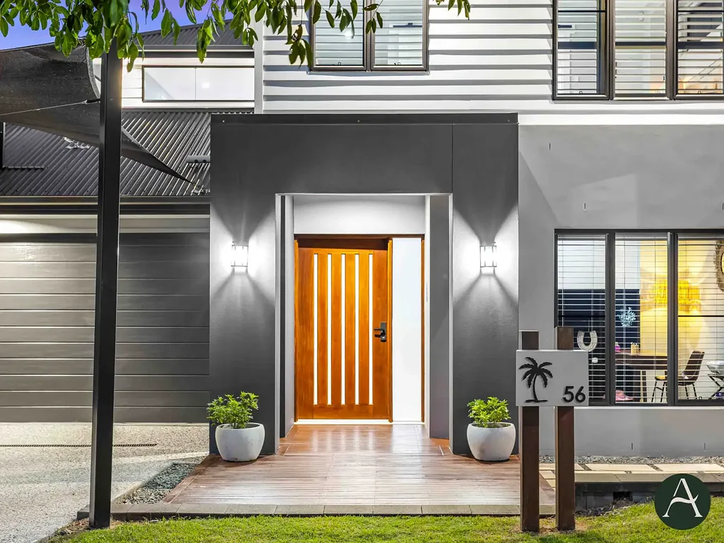 Upper Coomera 4ਬੈੱਡਰੂਮ Breath-taking Plantation Masterpiece Offering Stunning Interiors & Unrivalled Outdoor Appeal!