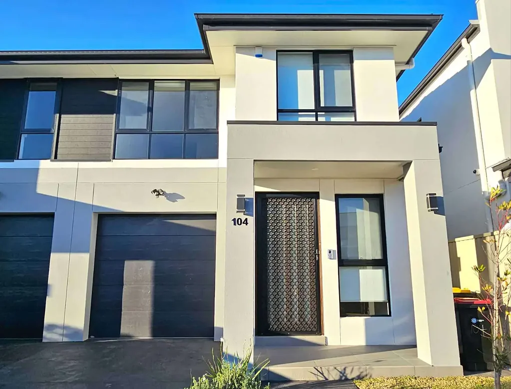 Modern Duplex Living in the Heart of Schofields (Within Riverbank Public and The Ponds High Catchment)