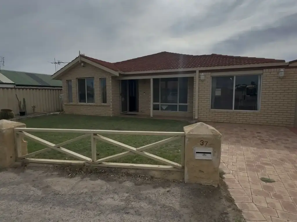 Mount Tarcoola 4房  Under Contract