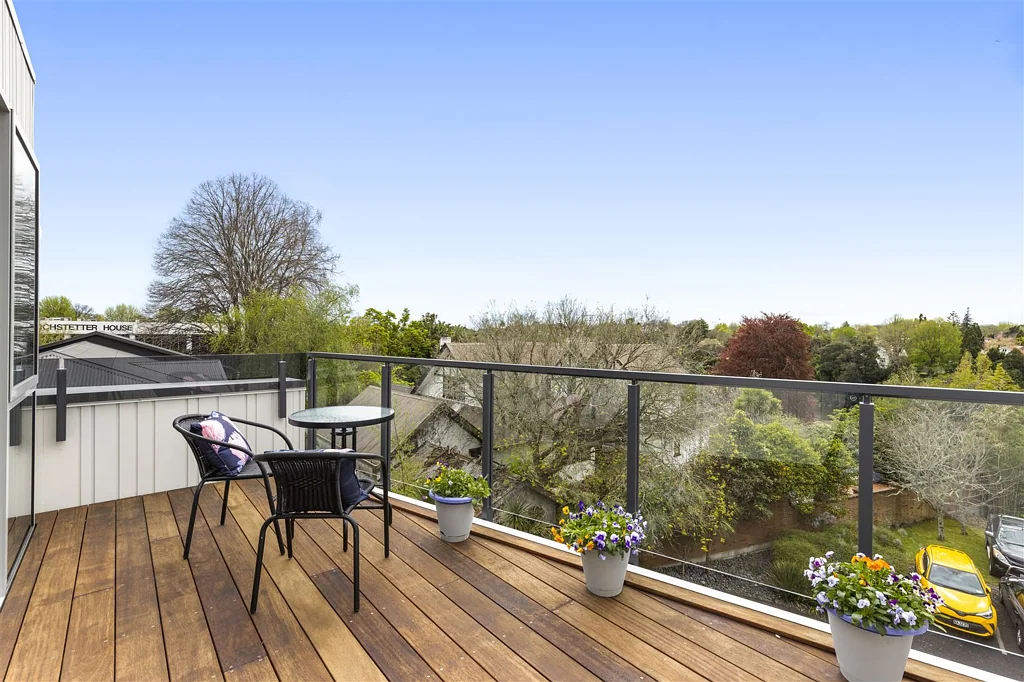 Hamilton Central 3chambre $161k Price Reduction - Never Before This Low!