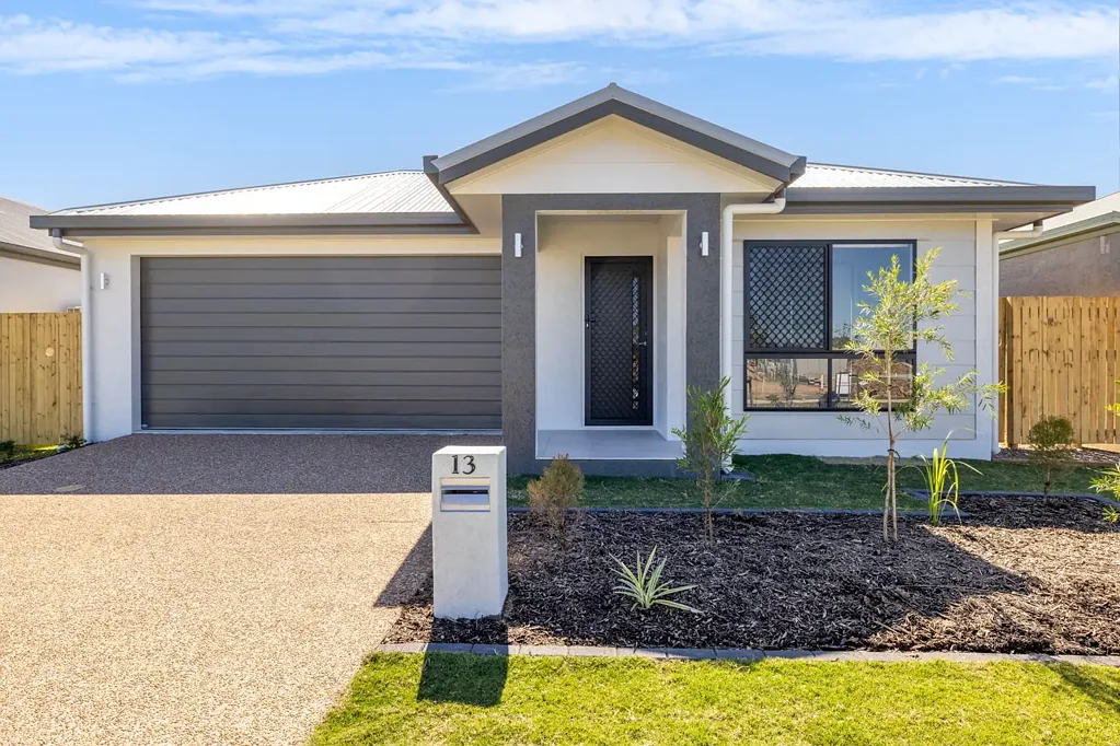 Family Home at 13 Buttonwood Circuit, Rasmussen