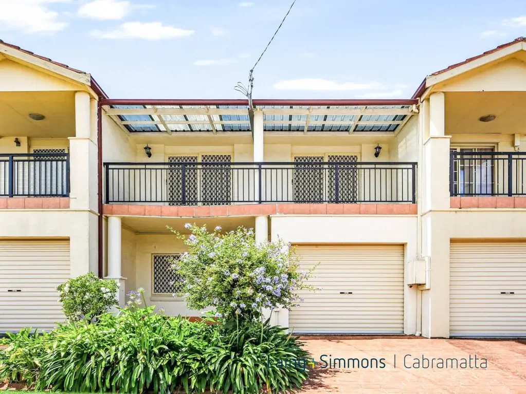 4 BEDROOM DUPLEX
