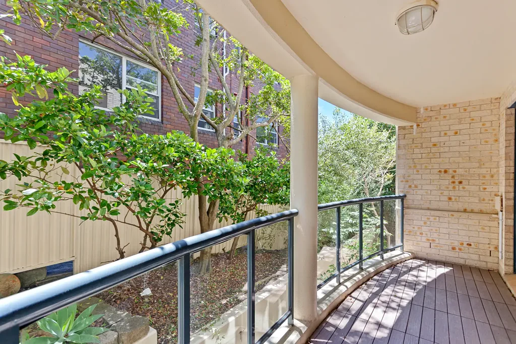 Spacious 1 bedroom apartment with parking | Fresh Paint & Flooring