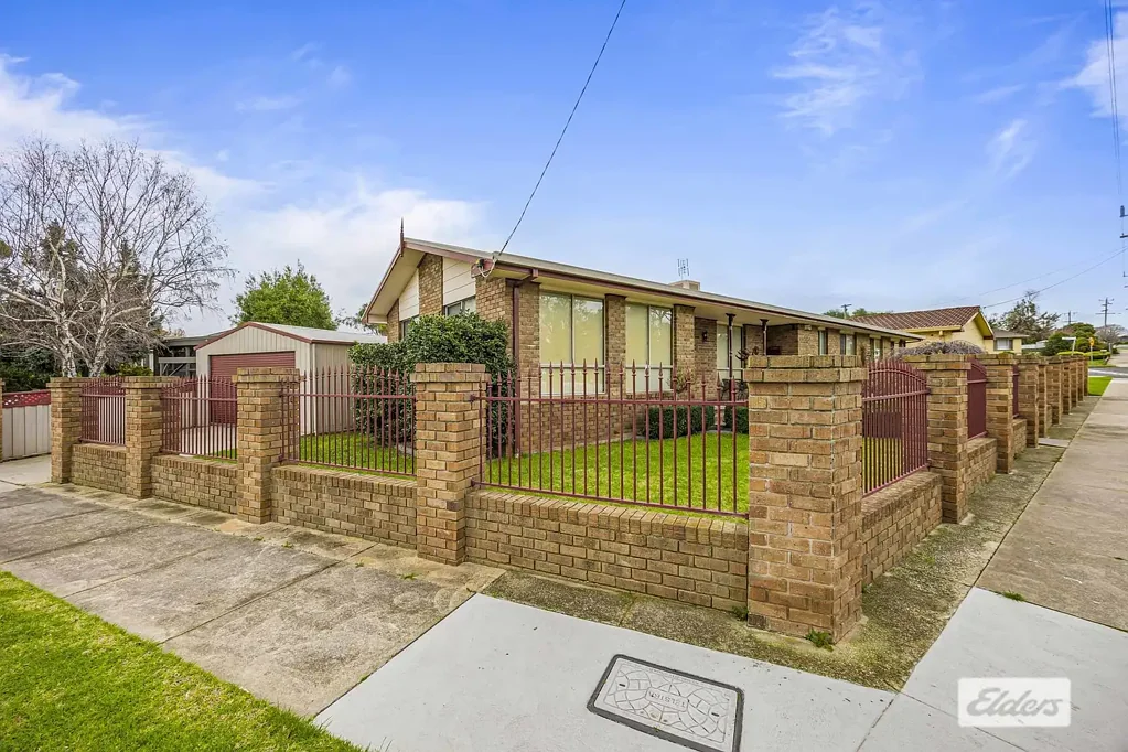 Stawell 4બેડરૂમ Spacious Family Living on a Generous Corner Allotment