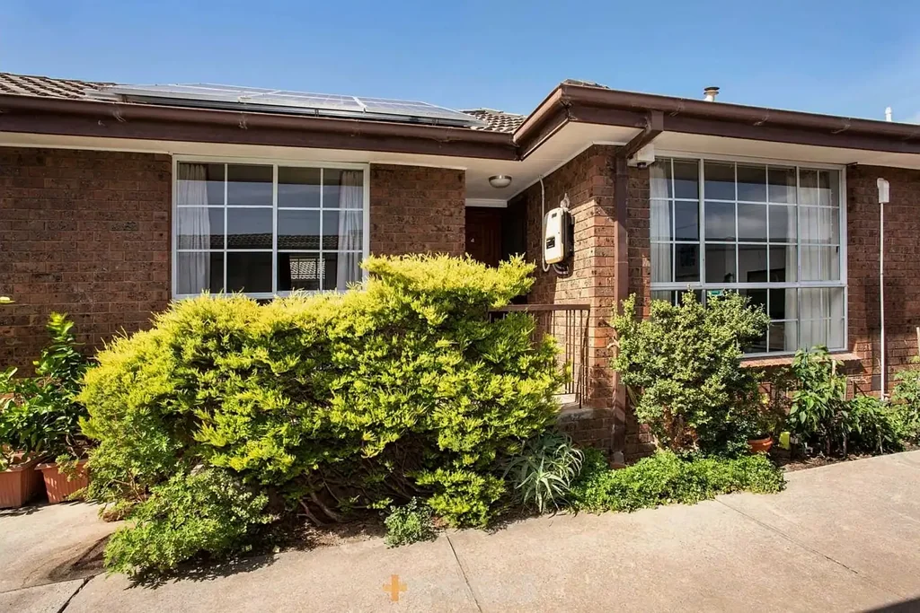 Quiet 2 Bedroom 1 Bathroom unit in Highett