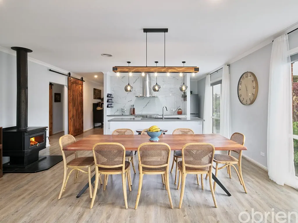Neerim South 4 Bedroom Imagine Country Comfort, Everyday Convenience.
Can You Picture It?