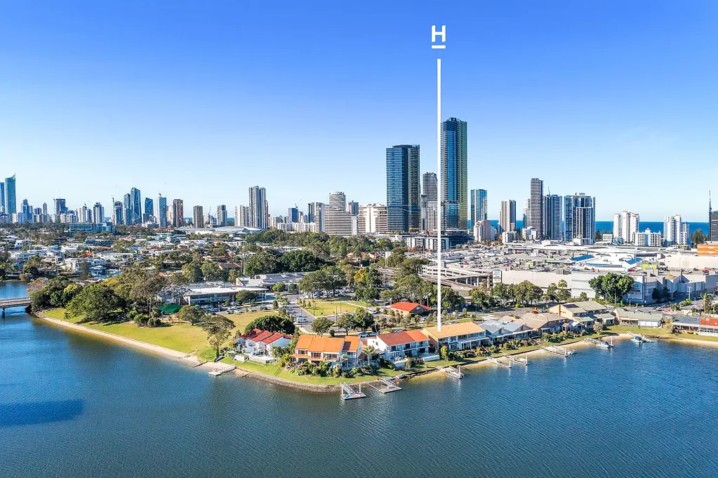 Mermaid Waters 3 Bedroom Coveted Waterfront Townhouse in Premiere Location