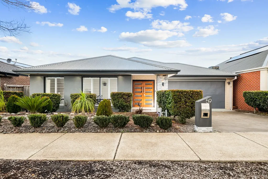 Mount Duneed 4房  Immaculate All-Electric Home with Solar & Smart Features