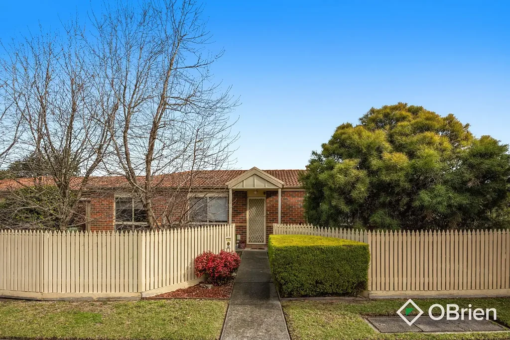2/25 Potts Road, Langwarrin, VIC 3910