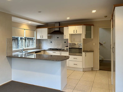 24 Lissleton Drive, Botany, Manukau City, 4 Bedrooms, 2 Bathrooms, House