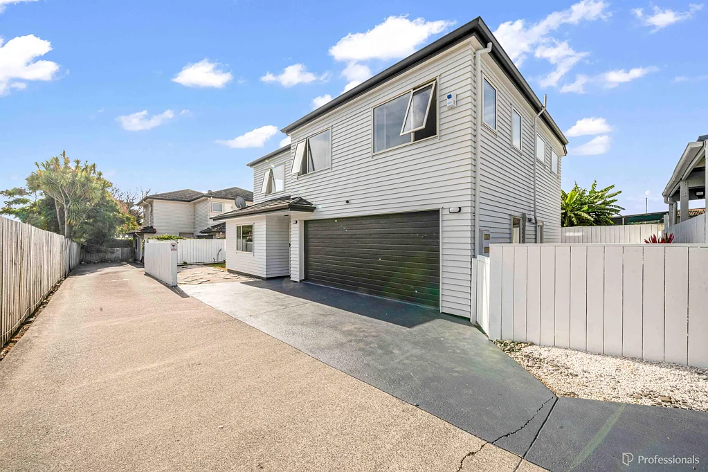 Weymouth 4બેડરૂમ IGNORE PREVIOUS PRICING - MUST SELL NOW!