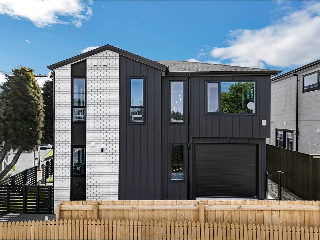 Blockhouse Bay 4 Slaapkamer Premium Opportunity!