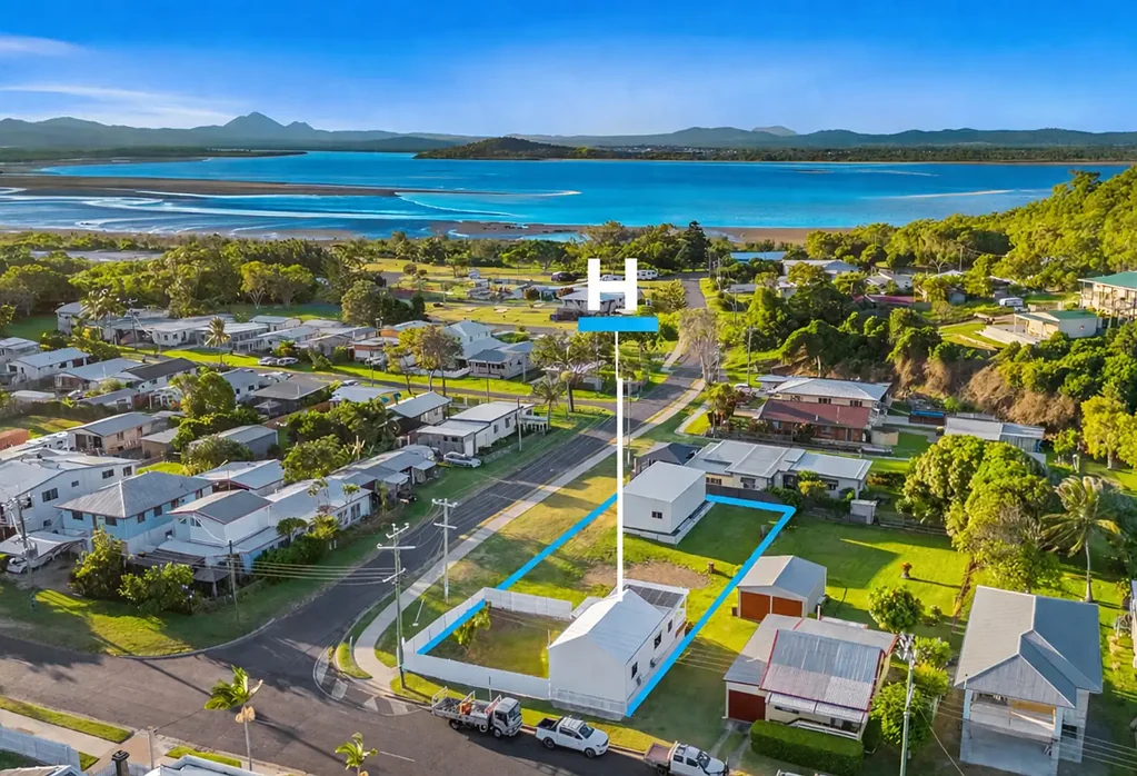 Keppel Sands 2房  Only 5 homes back from the water, complete with a brand new powered 3 bay shed