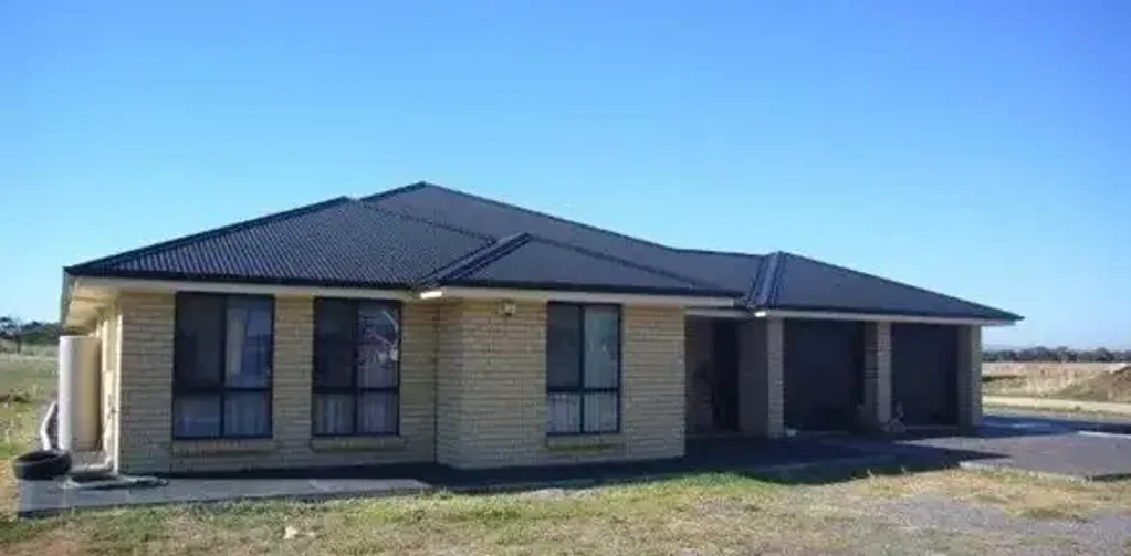 Spacious Family Home - Acreage Excluded from Tenancy