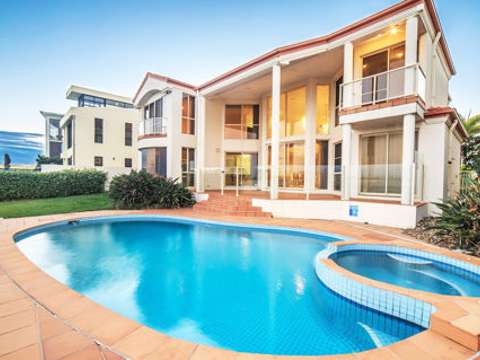 Stunning view on Sovereign Island: 25 KING ARTHURS COURT