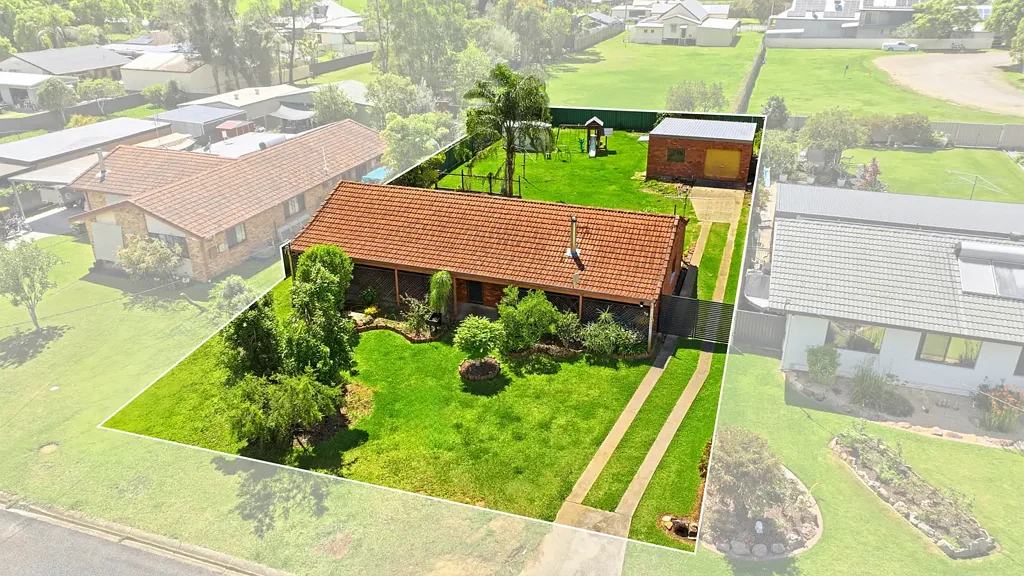 Coutts Crossing 4 Bedroom SOLID BRICK HOME ON A SPACIOUS BLOCK