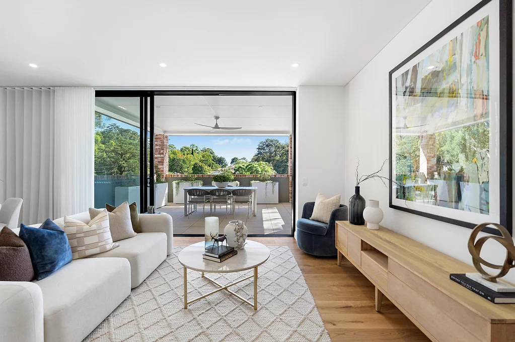 Wahroonga 3房 全新建筑师设计 公寓仅八套 一楼朝北明亮 Miele厨房 高天花板 橡木地板 双车位储物笼 步行公交公园 Elegance and style, high-class living on the prestige east-side