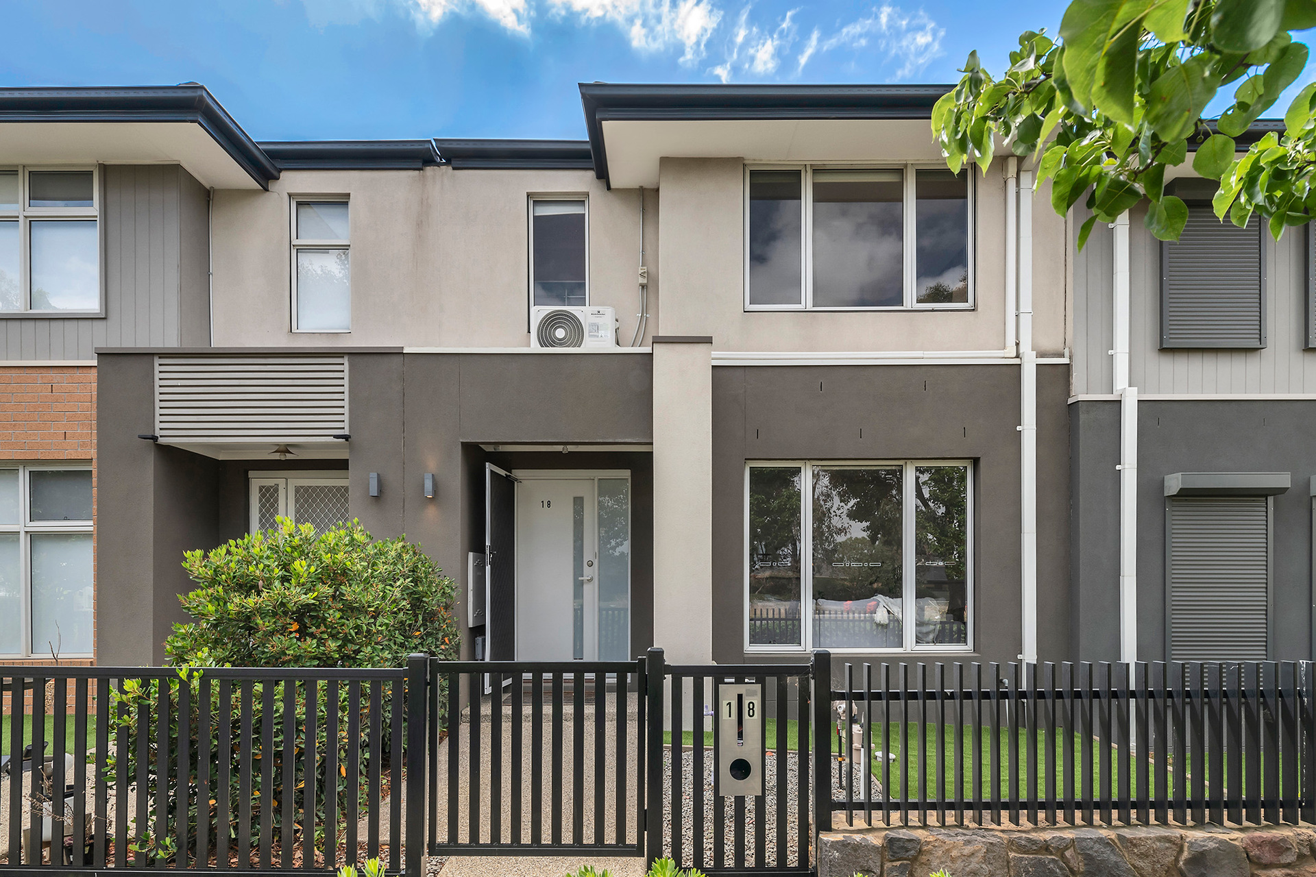 18 PARKFOREST WALK, CRAIGIEBURN VIC 3064, 0 Kuwarto, 0 Banyo, House