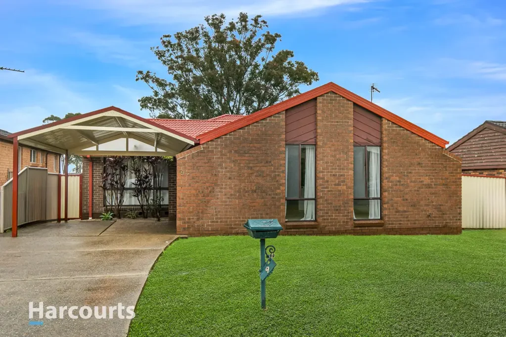 9 Blenheim Place, St Clair, NSW 2759