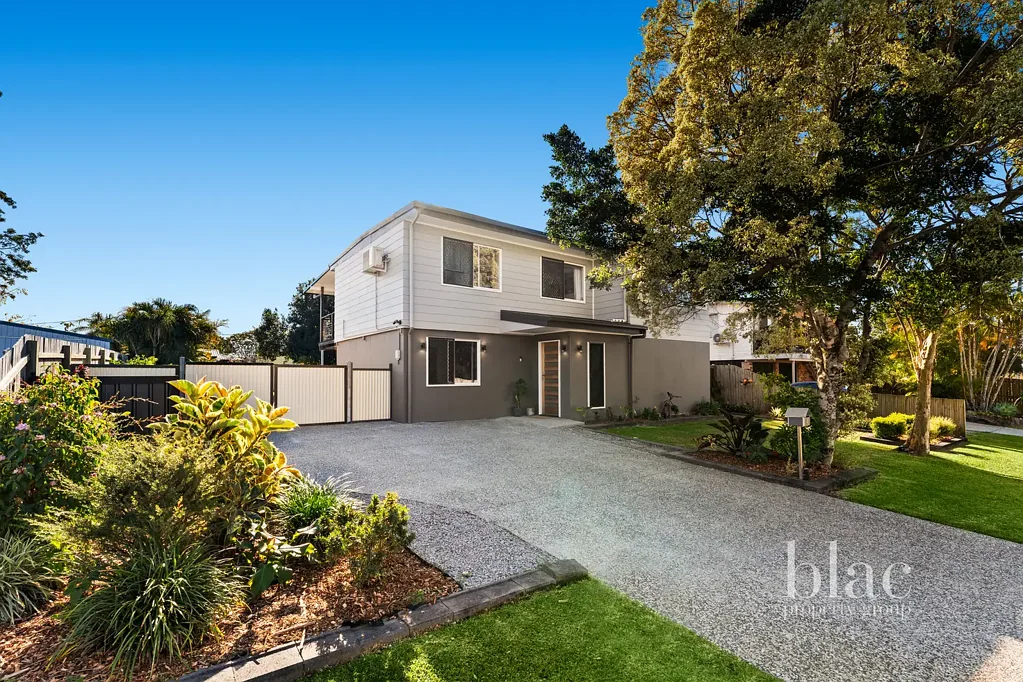 Deception Bay 3房 翻新家庭住宅，带宽敞娱乐露台和超大后院 Renovated Family Home with Expansive Entertaining Deck & Huge Backyard