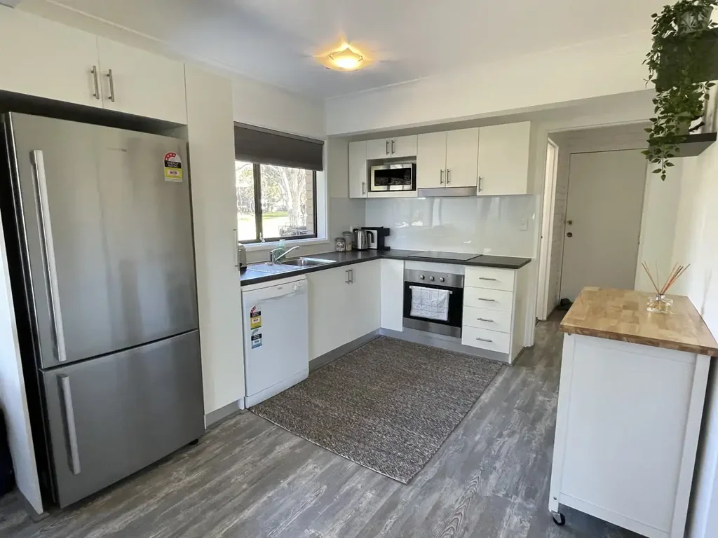 Stylish Renovated Furnished Townhouse in Berridale