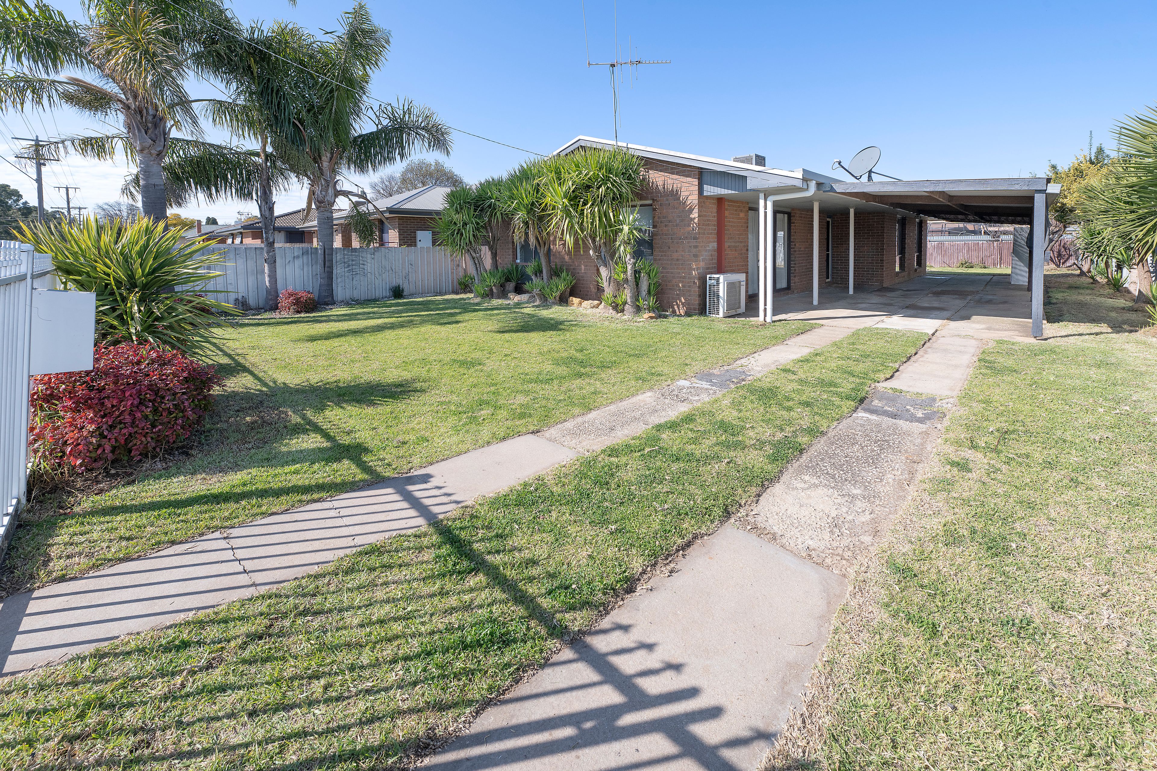 129 MCCALLUM ST, SWAN HILL VIC 3585, 0部屋, 0バスルーム, House