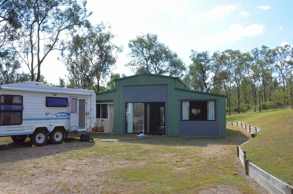 South East Nanango 1 Bedroom A rare opportunity to build your own dream
