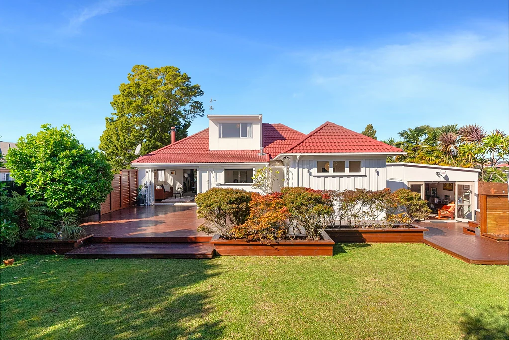 15 Karaka Street, New Lynn, Waitakere City, Auckland