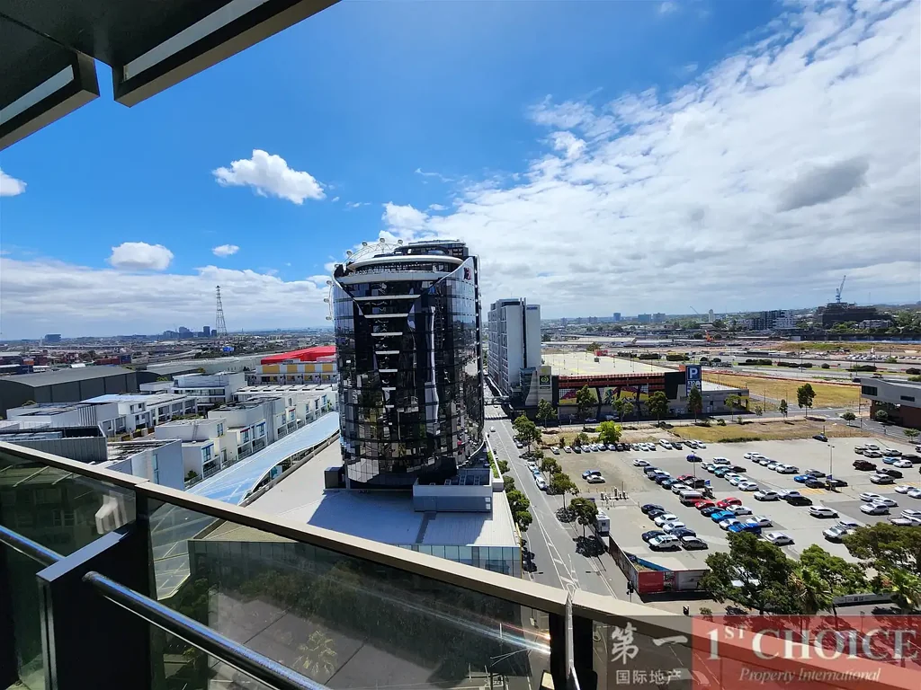 Luxury One bedroom Apartment with Carpark