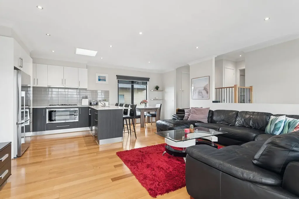 Lilydale 3침실 Modern townhouse with downstairs main ensuite