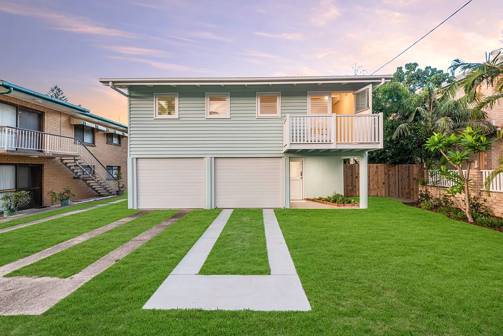 13 Ocean Street, Mermaid Beach, QLD 4218