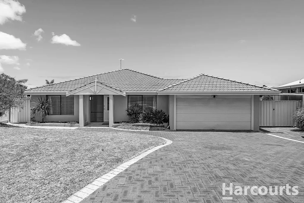 10 Bucentaur Place, Halls Head, WA 6210