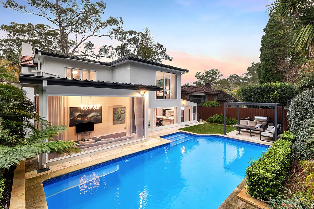 Pymble 5Kwarto A masterclass in family luxury and grand scale on a private 1151sqm oasis