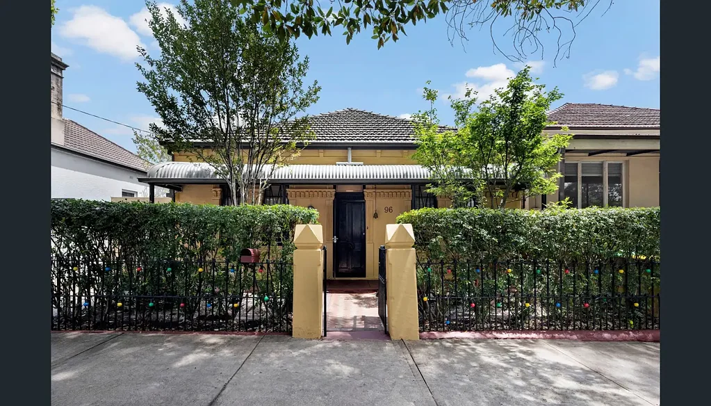 Annandale 4 Bedroom 2.5 bathroom house to rent Available NOW
